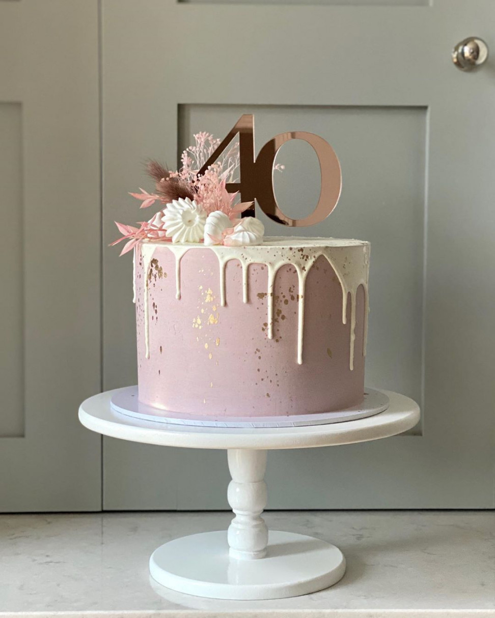 Contemporary cake design in Manchester on Instagram: "I love this