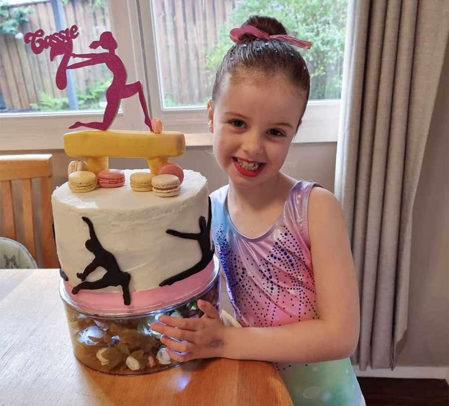 DIY Gymnastics Cake - DIY Party Central